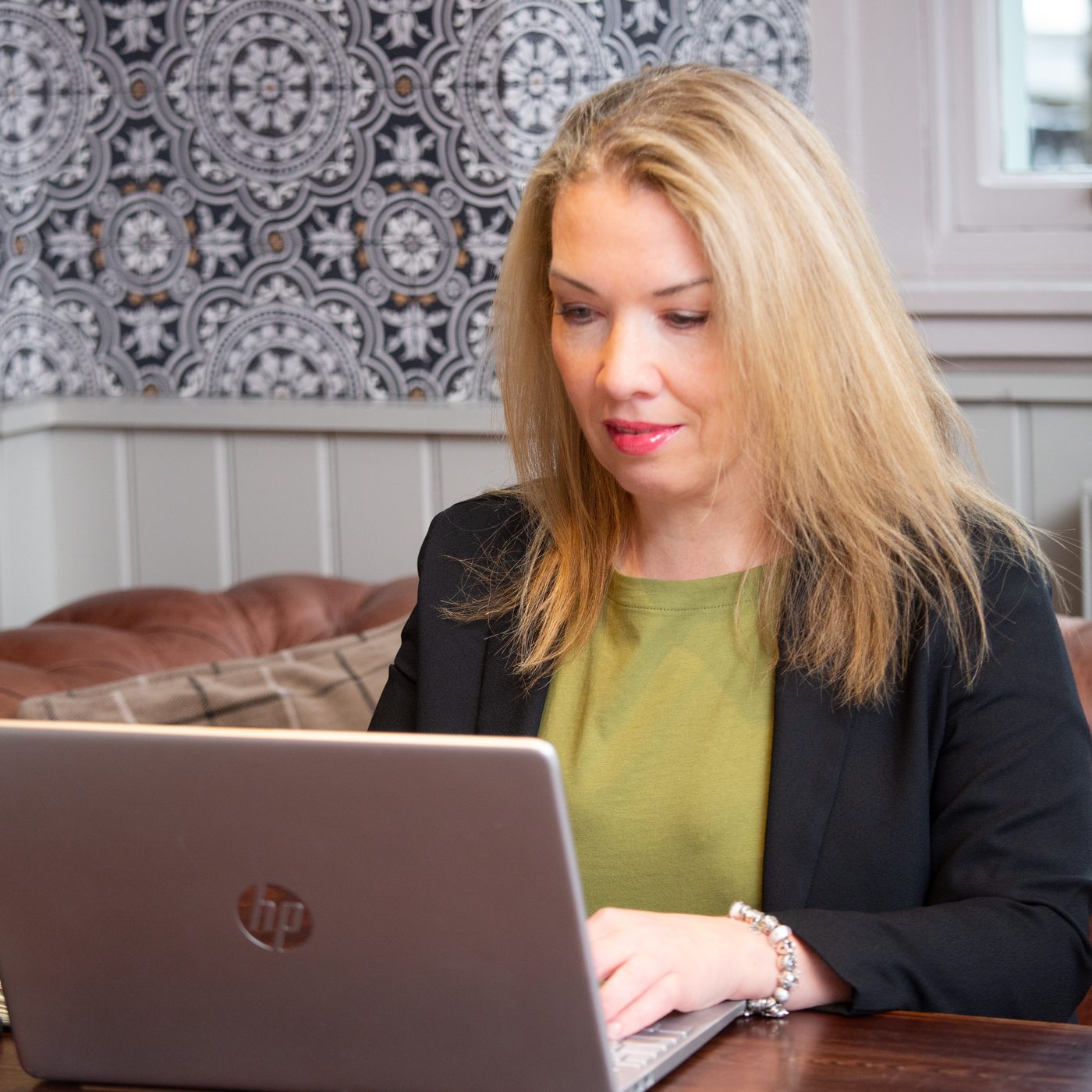 Gina at Avonside Accounts
